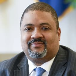Wil Alvin Bragg be the Democratic nominee for Governor in New York?