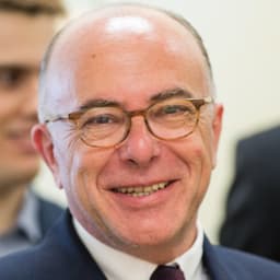 Will Bernard Cazeneuve win the Socialist Party nomination to contest the 2027 French presidential elections?
