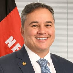 Will Efraim Filho win the Governor of Paraíba election?