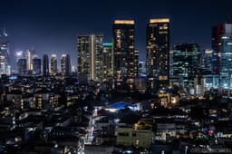 Highest temperature in Jakarta on April 18?