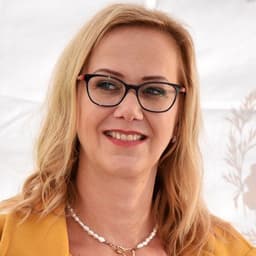 Will Jana Komrsková be the next Mayor of Prague?