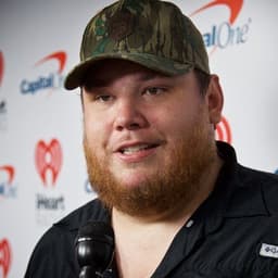Will Luke Combs win Entertainer of the Year at the 2026 CMA Awards?