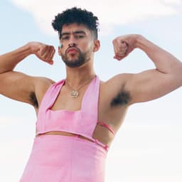 Bad Bunny wears a dress or skirt at the Pro Football Championship?