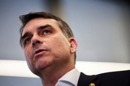 Flávio Bolsonaro charged or arrested by September 30?