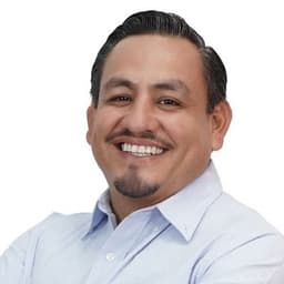 Will Víctor Manuel Manríquez win the 2027 Michoacán Governor Election?