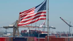 US tariff revenue up in Q4 2025?