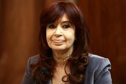 Will Cristina Fernández de Kirchner win the most votes in the first round of the 2027 Argentina presidential election?