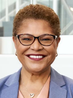 Will Karen Bass win the 2026 Los Angeles mayoral election?