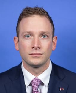 Will Max Miller drop out of the OH-07 race by...?