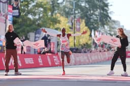 Will Sondre Moen win the 2026 Men's Chicago Marathon?