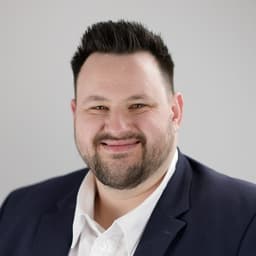 Will Tobias Bey win the next Salzgitter mayoral election?