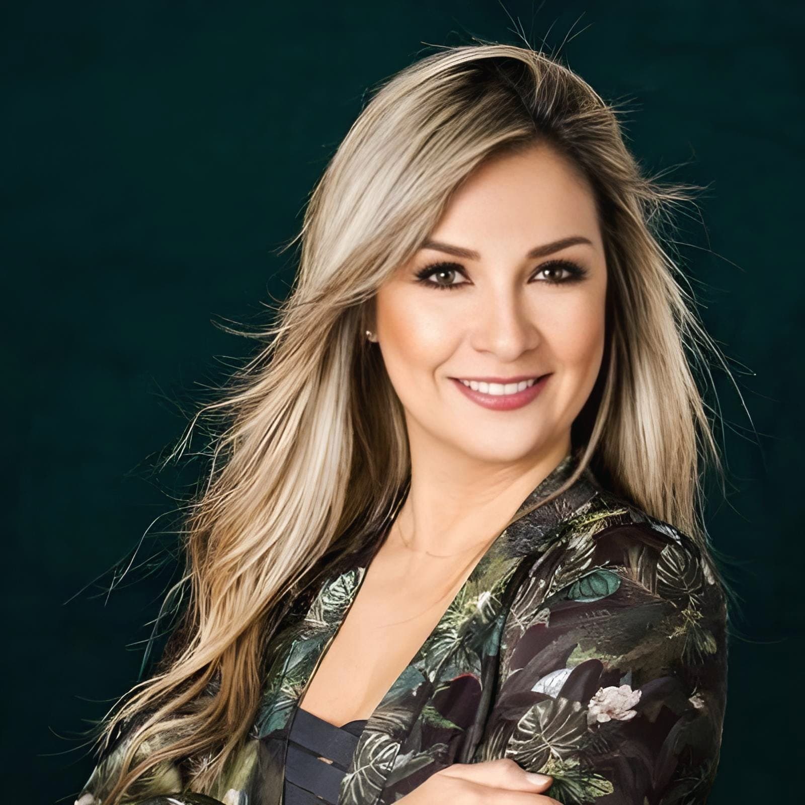 Will Vicky Dávila win the 1st round of the 2026 Colombian presidential election?